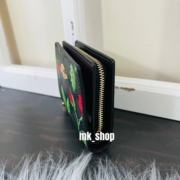 COACH Snap Wallet Signature Canvas Fairytale Rose Print - Picture 6 of 16